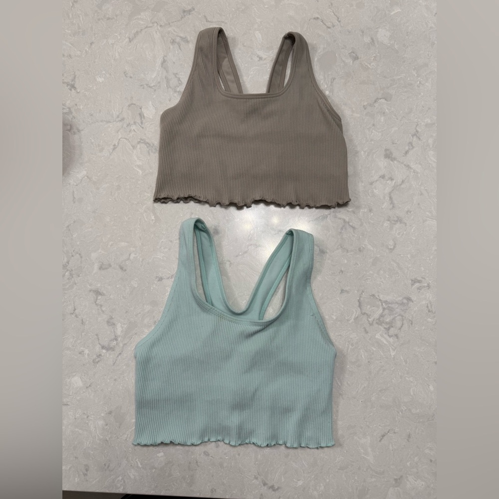set of 2 yogalicious girls medium size 10 tank tops